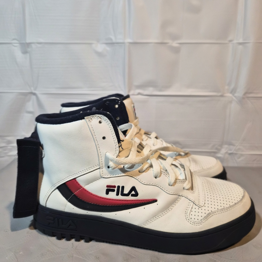 Mens Fila White and Blue Basketball High-Tops with Red Accent Size 10.5